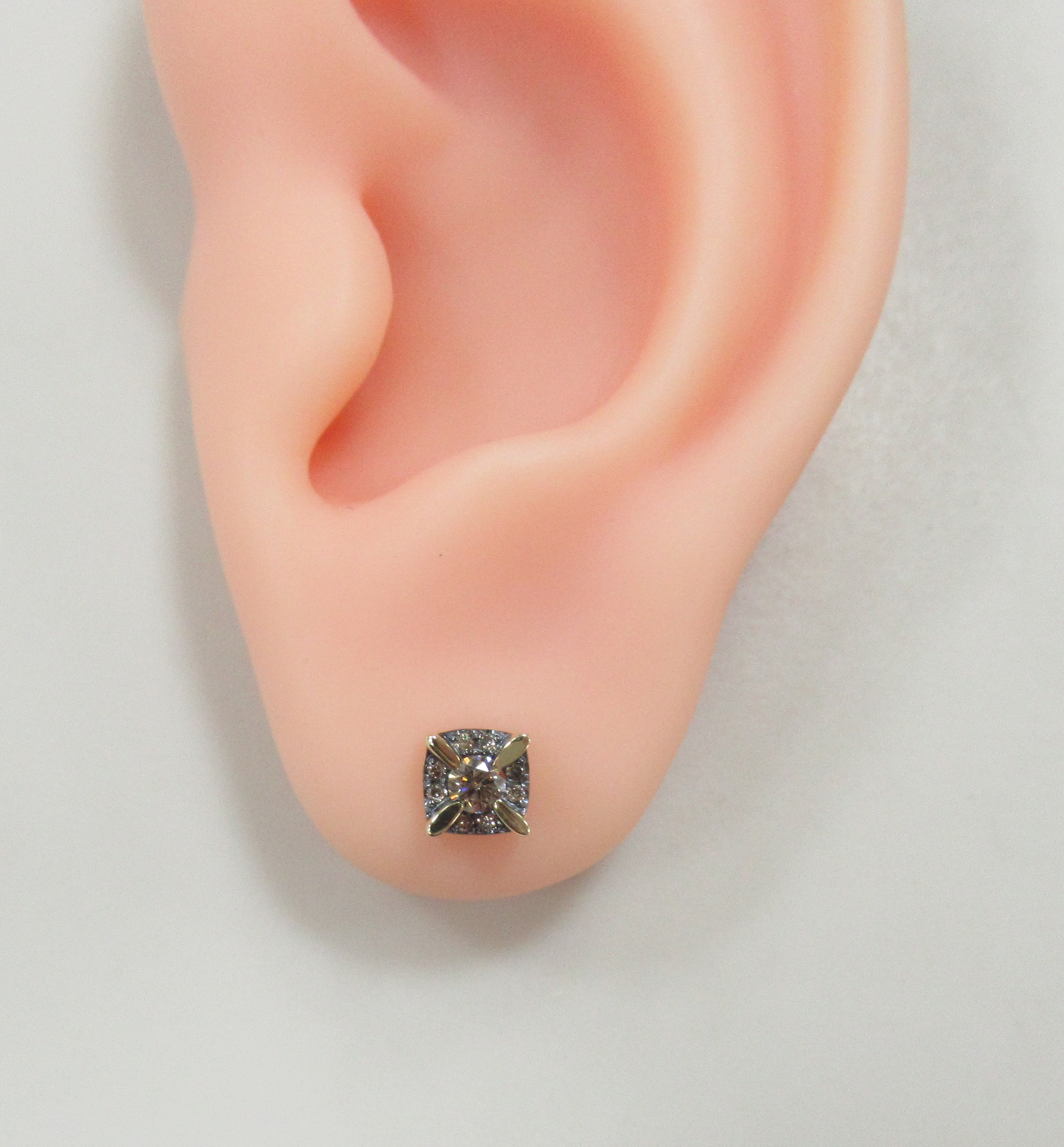 10511-001118 Серьги (Au 585)